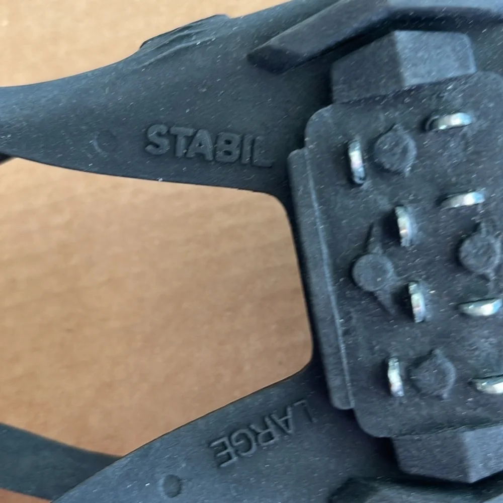 NWT Stabile Traction Pull-On Shoes Unisex